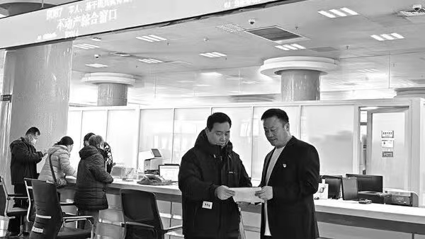 河北沧州：“小窗口”做好便民“大文章”