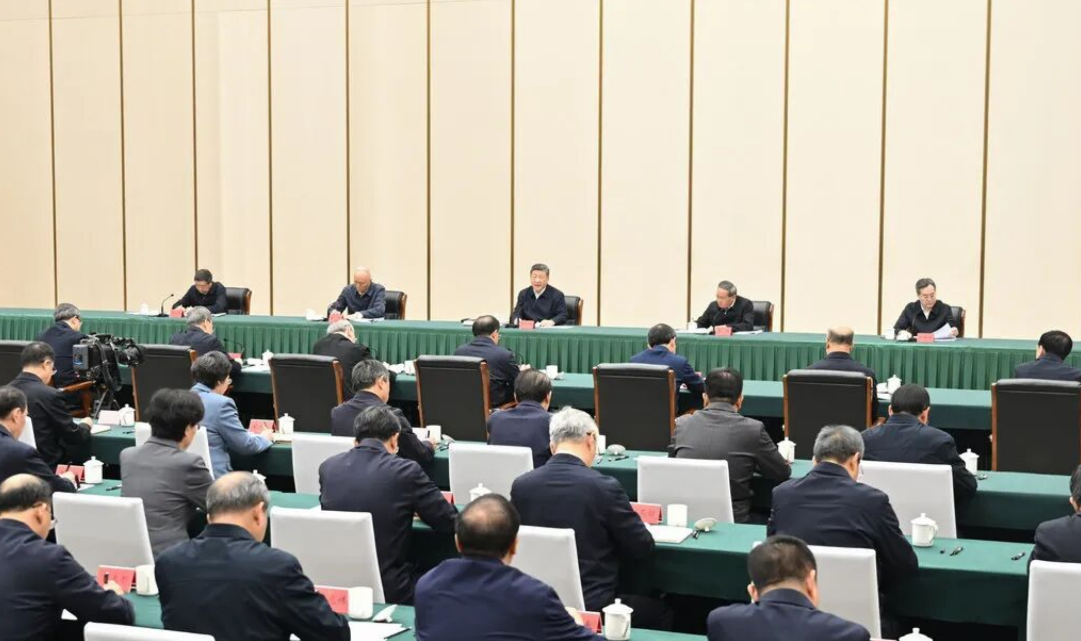 习近平总书记在雄安新区考察时的重要讲话激励河北各行各业干部群众在新征程上再立新功