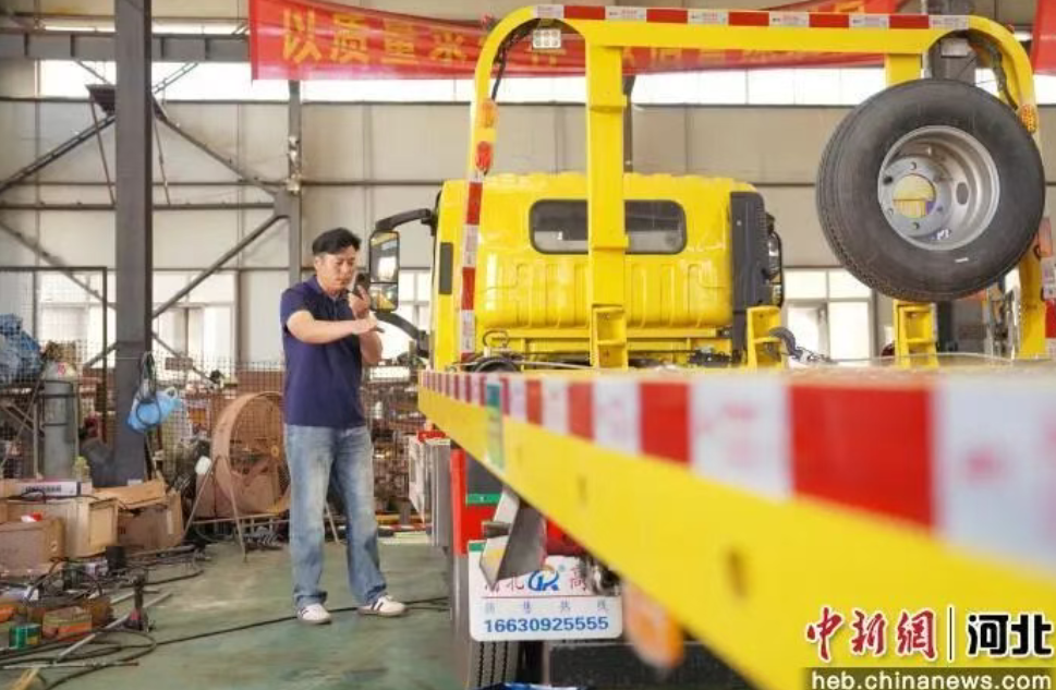 河北内丘：直播赋能 激活工业品新动能